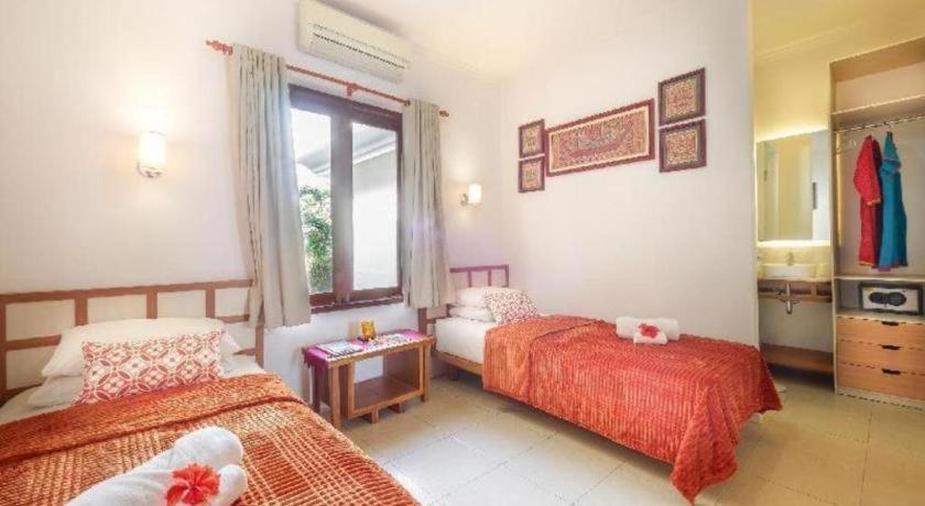 Al-Isha Dharamshala Hotell Kuta Lombok Exteriör bild