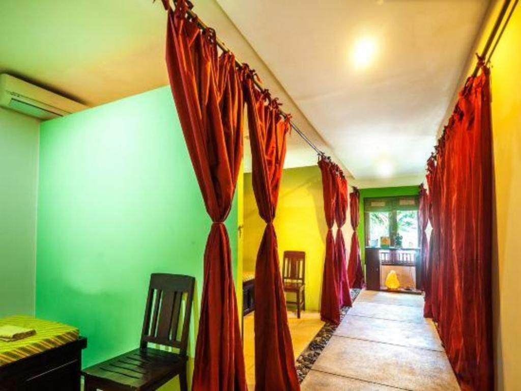 Al-Isha Dharamshala Hotell Kuta Lombok Exteriör bild