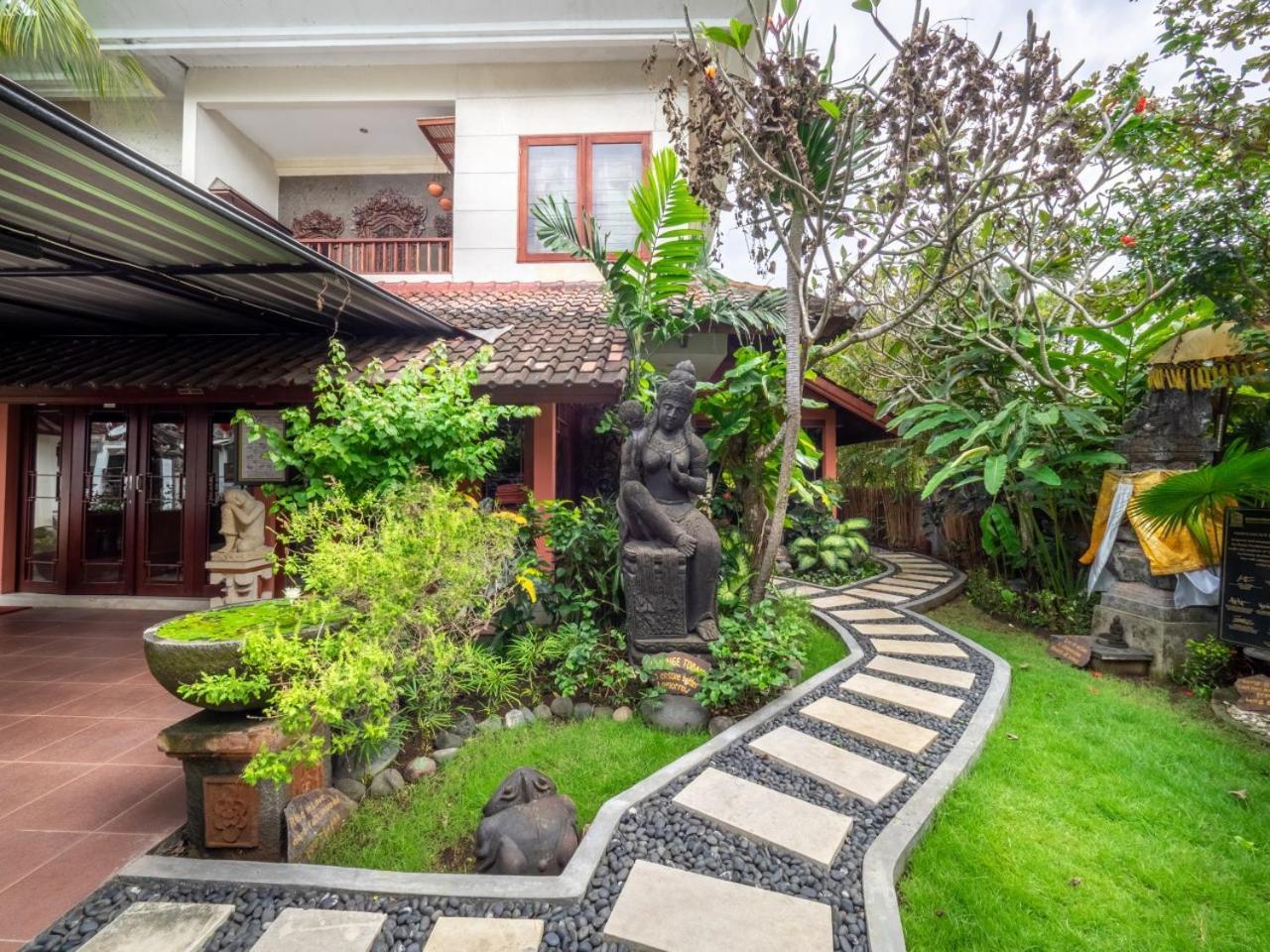 Al-Isha Dharamshala Hotell Kuta Lombok Exteriör bild